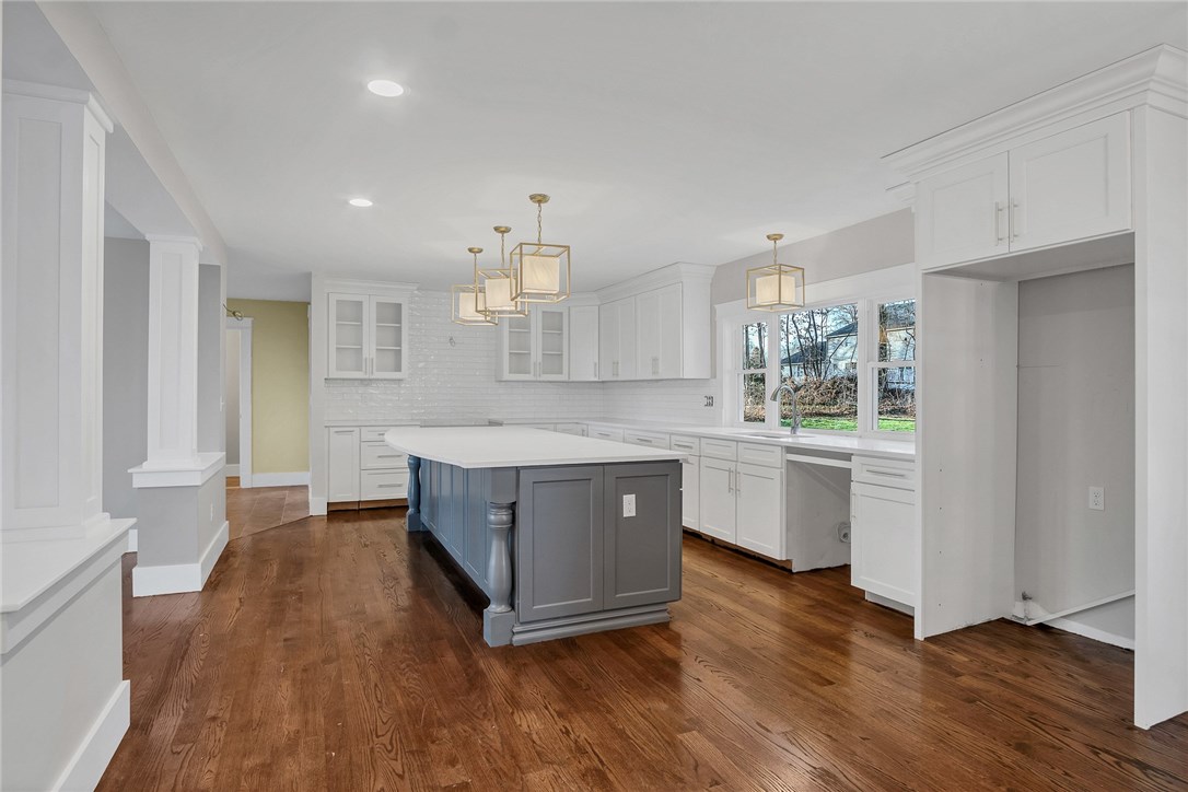 80 Fairhaven Road Cumberland, RI 02864 - Photo 5 of 36
