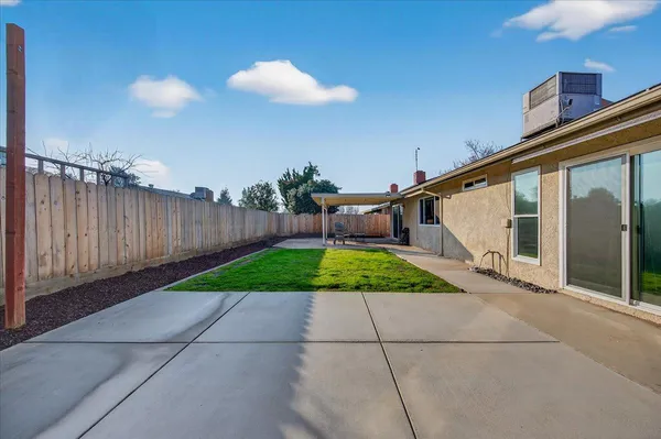 $455,000 | 1506 Robinwood Avenue, Clovis, CA 93611