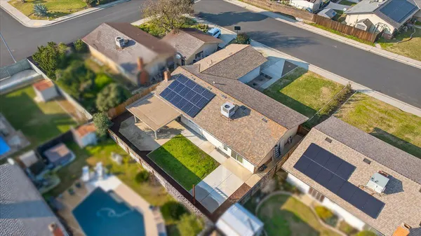 $455,000 | 1506 Robinwood Avenue, Clovis, CA 93611