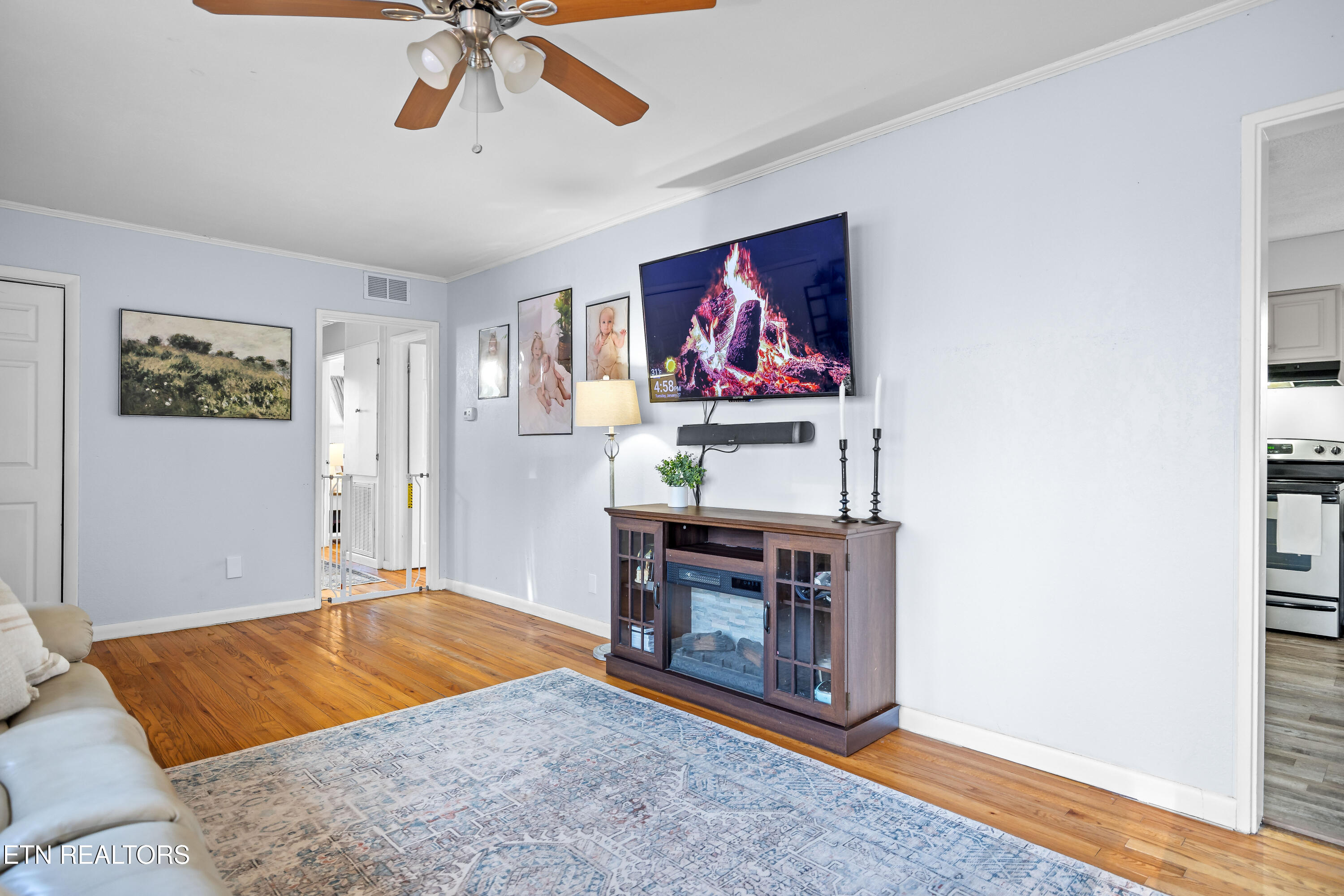 285 East Drive Oak Ridge, TN 37830 - Photo 7 of 24 285EastDr-13