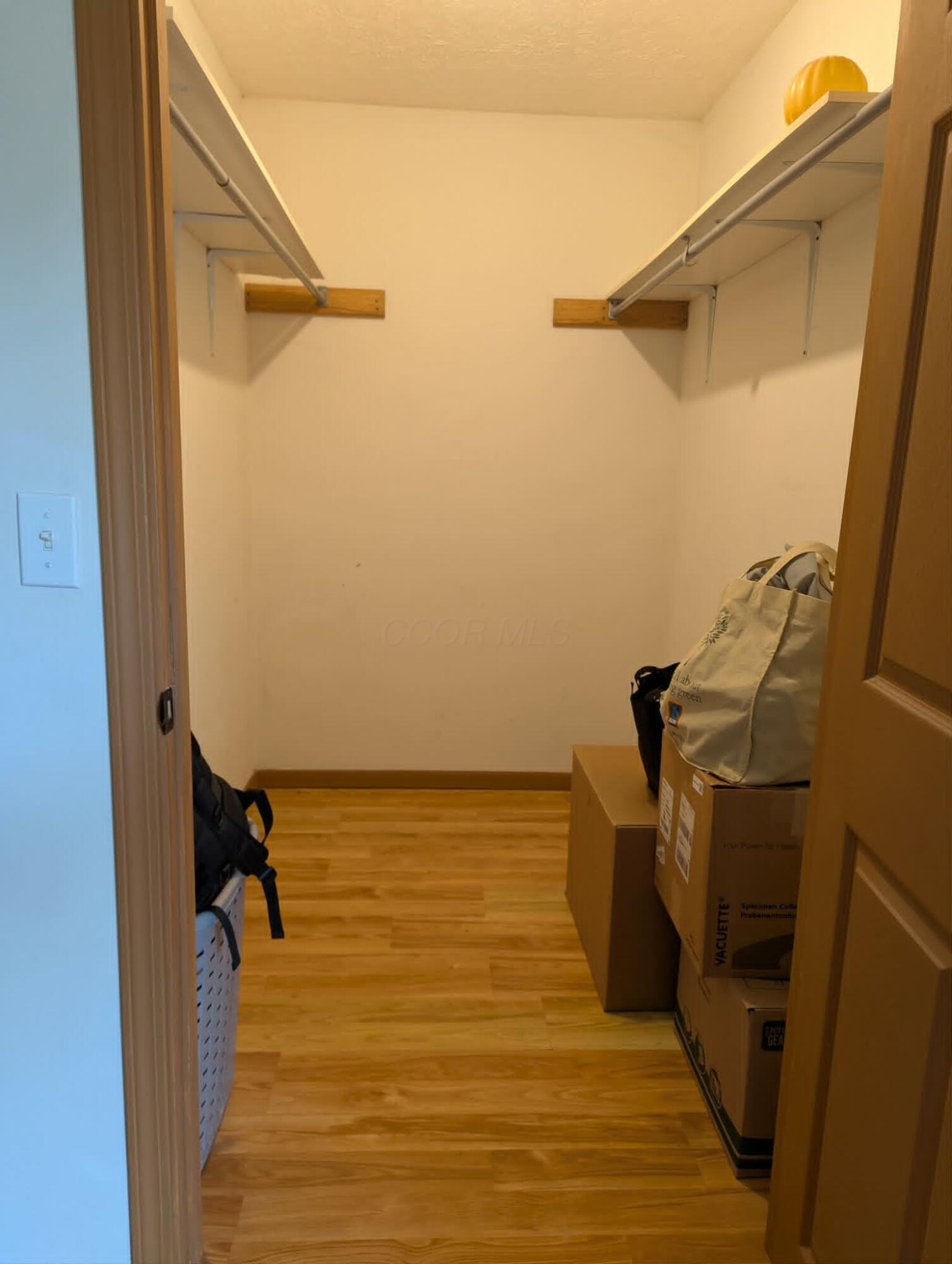 115 Grand Ridge Road Howard, OH 43028 - Photo 15 of 24 Primary Closet