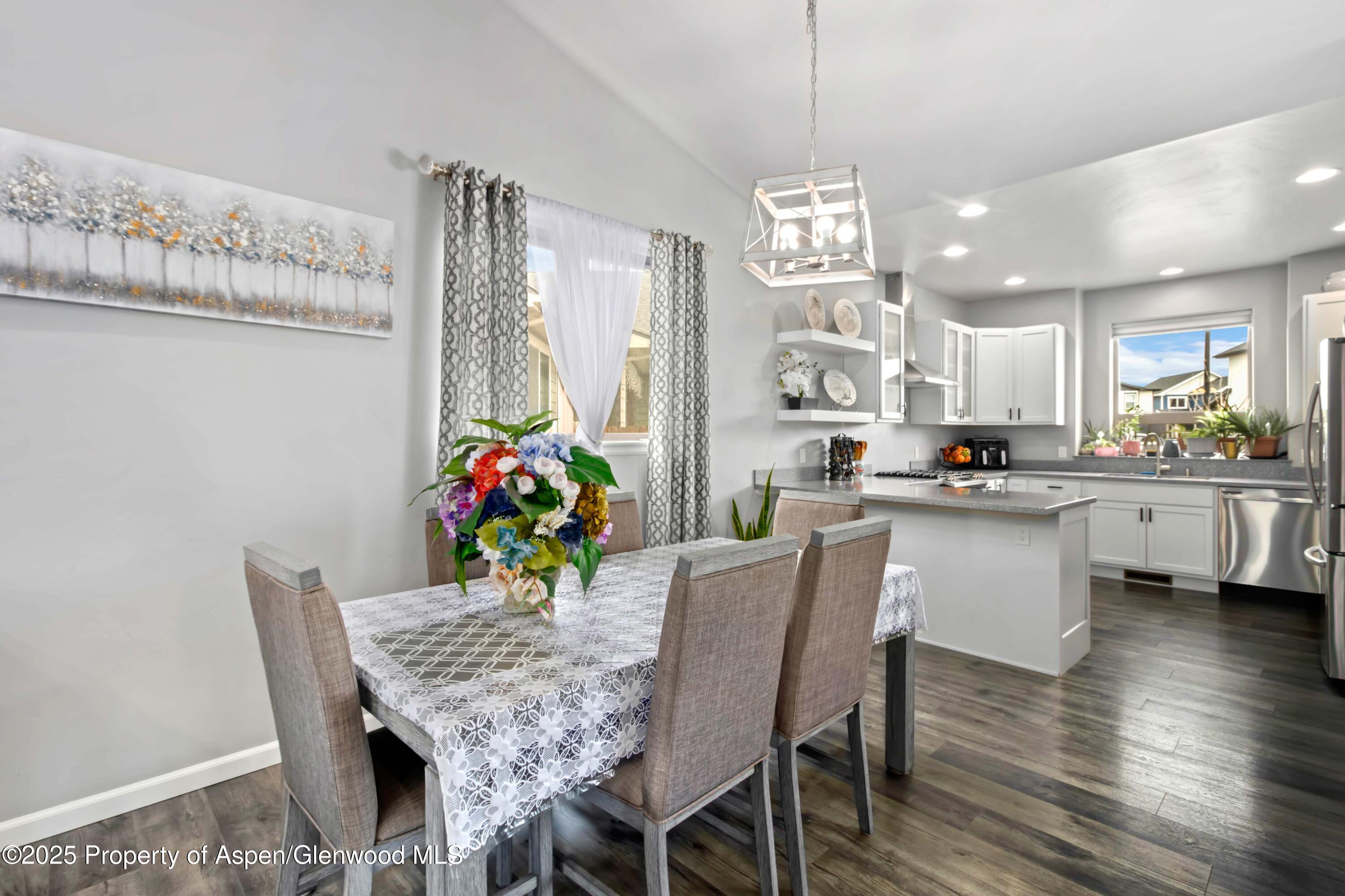 1667 Balsam Loop Rifle, CO 81650 - Photo 7 of 19 Dining Space