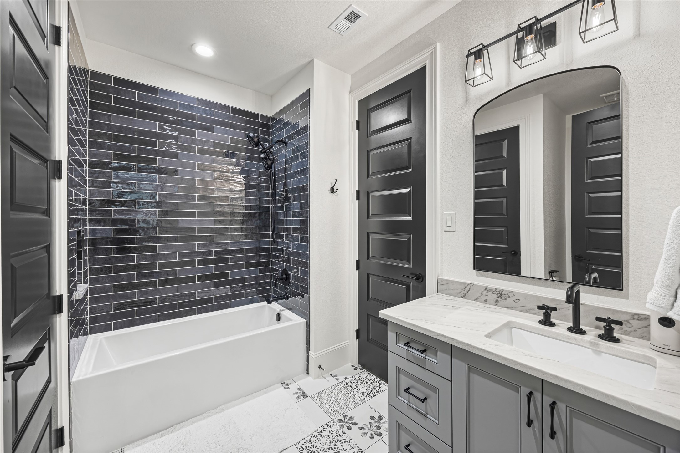 19314 Chateau Ridge Court Tomball, TX 77377 - Photo 33 of 50 Bathroom #4