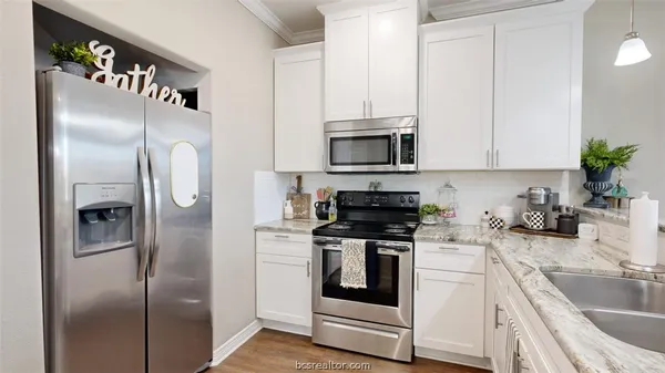 $1,975 | 2143 Big River Street, College Station, TX 77840