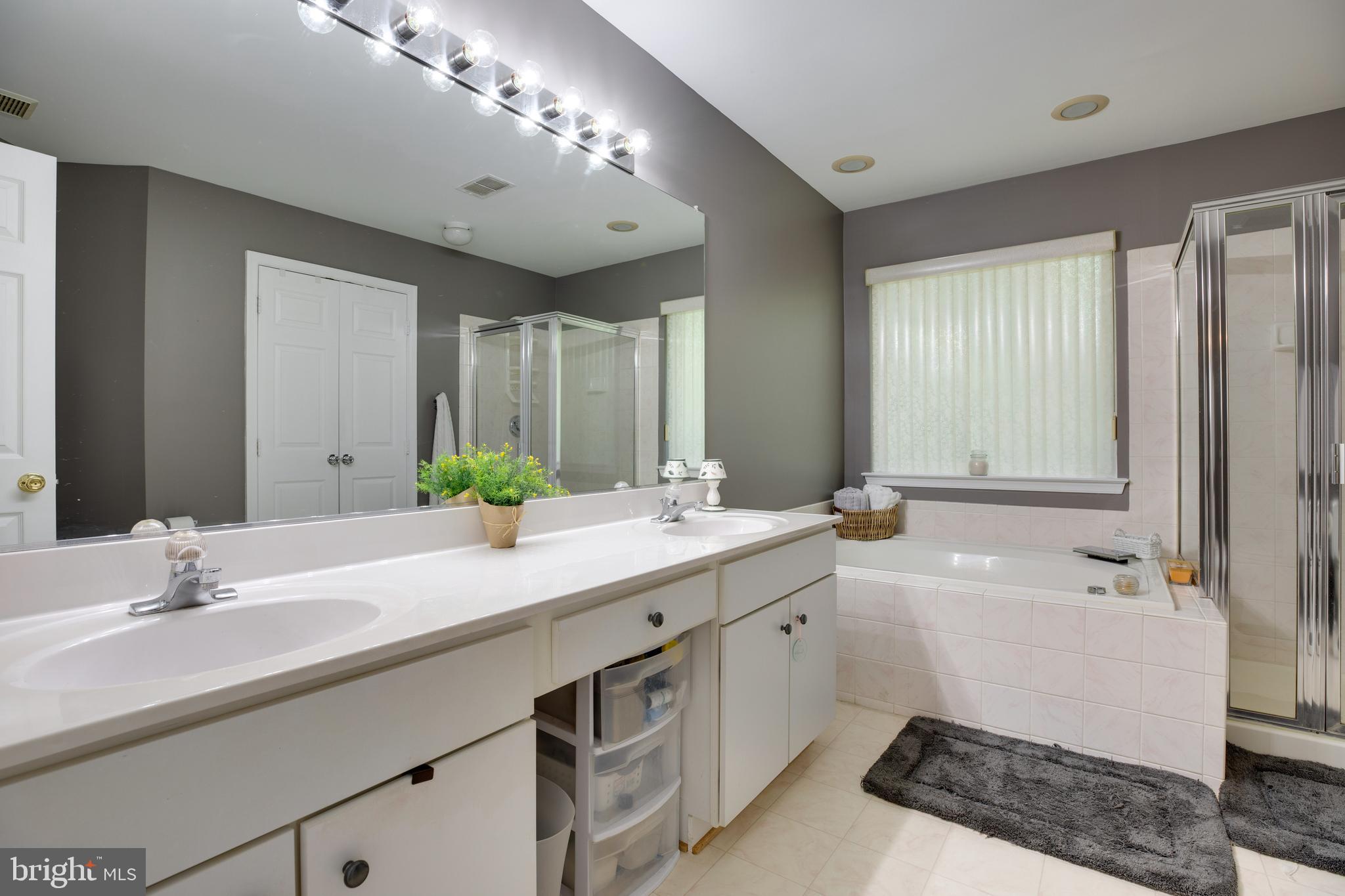 14522 Picket Oaks Road Centreville, VA 20121 - Photo 34 of 52 Gallery Image 34