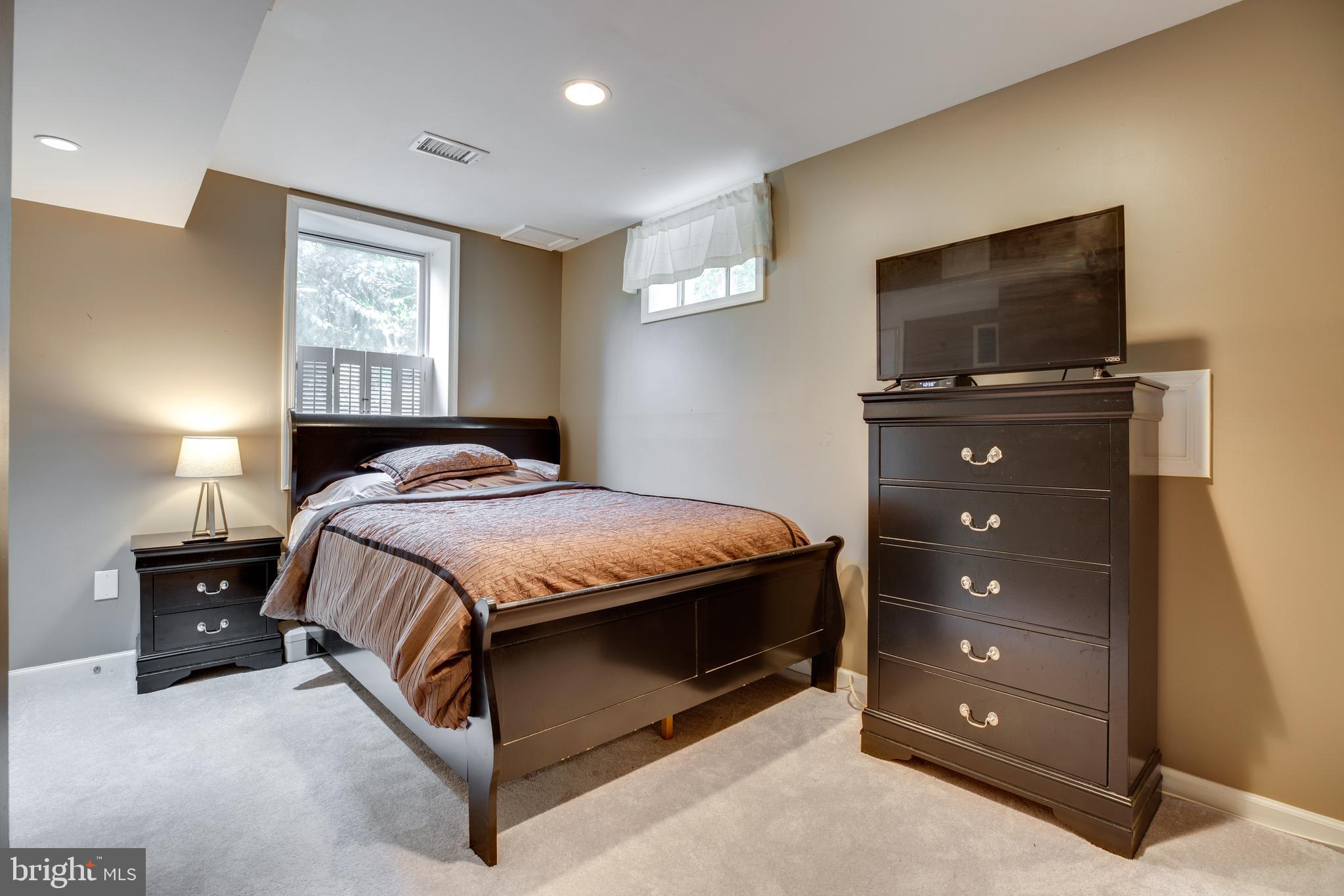 14522 Picket Oaks Road Centreville, VA 20121 - Photo 44 of 52 Gallery Image 44