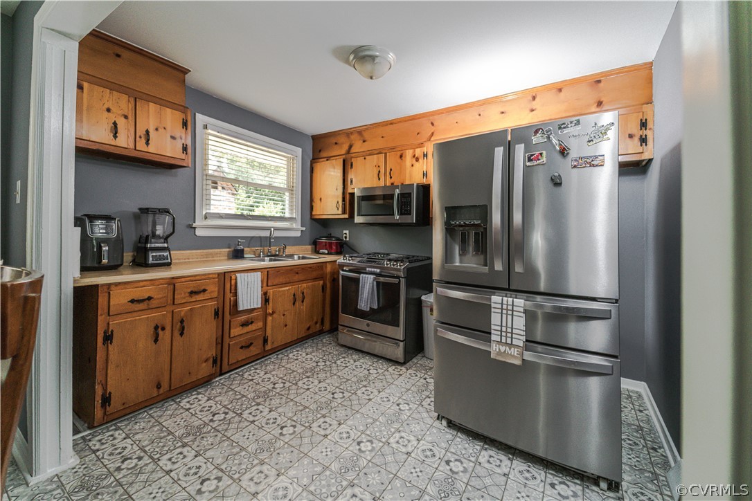 2704 Ellerbee Road Richmond, VA 23228 - Photo 6 of 17 Gallery Image 6