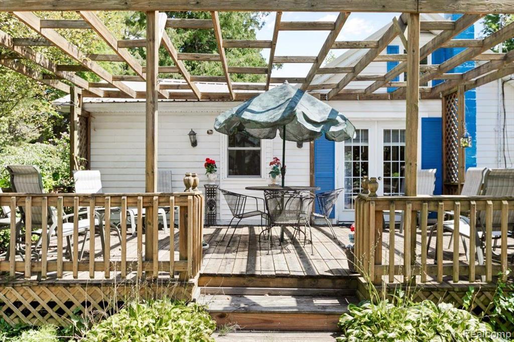 7400 Aspen Road Lexington, MI 48450 - Photo 4 of 42