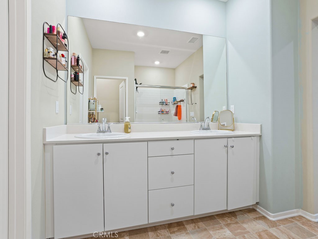 5628 Kate Way, Unit 4 Fontana, CA 92336 - Photo 17 of 36