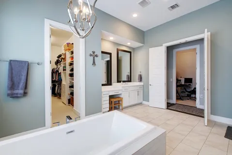 $739,000 | 4810 Springdale Road, Austin, TX 78723