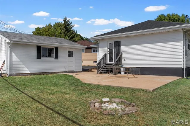 $294,900 | 502 Nannette Drive, St. Louis, MO 63125