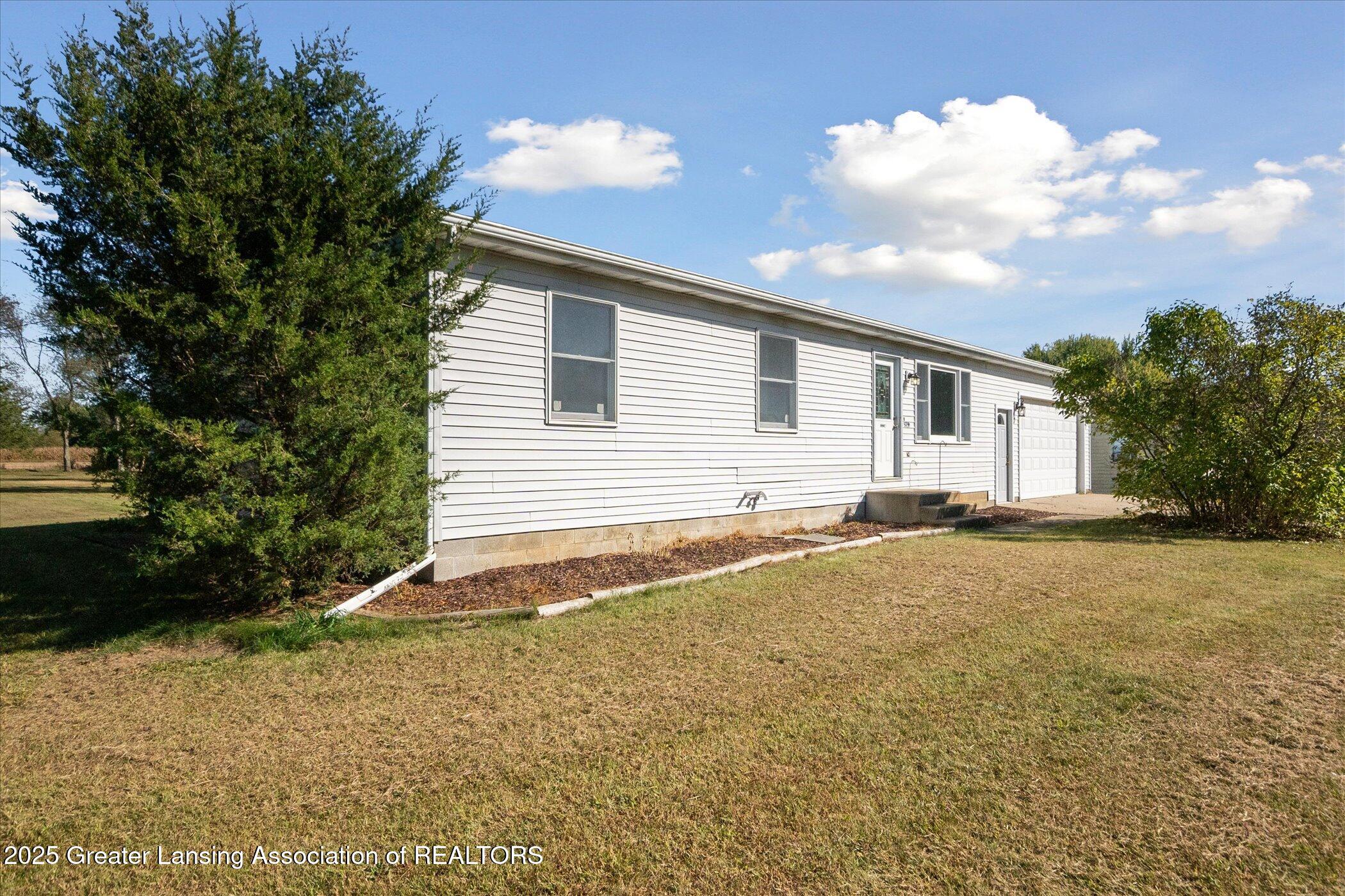 5791 Oakpoint Road Jackson, MI 49201 - Photo 3 of 59 02-5791-Oakpoint-Rd-Jackson-MI-49201-Win