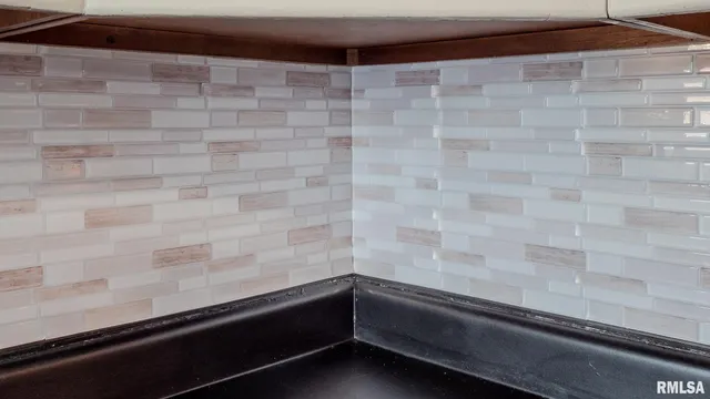 $270,000 | 281 North Avenue, Plainville, IL 62365