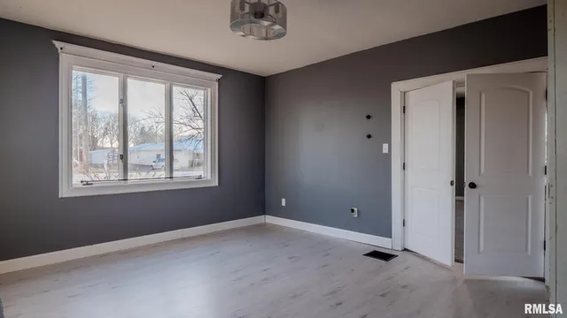 $270,000 | 281 North Avenue, Plainville, IL 62365