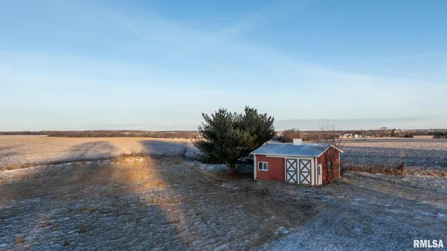 $270,000 | 281 North Avenue, Plainville, IL 62365