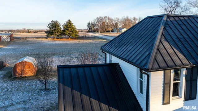 $270,000 | 281 North Avenue, Plainville, IL 62365