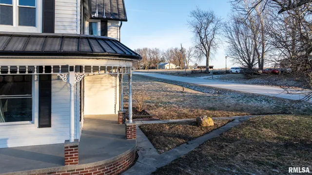 $270,000 | 281 North Avenue, Plainville, IL 62365