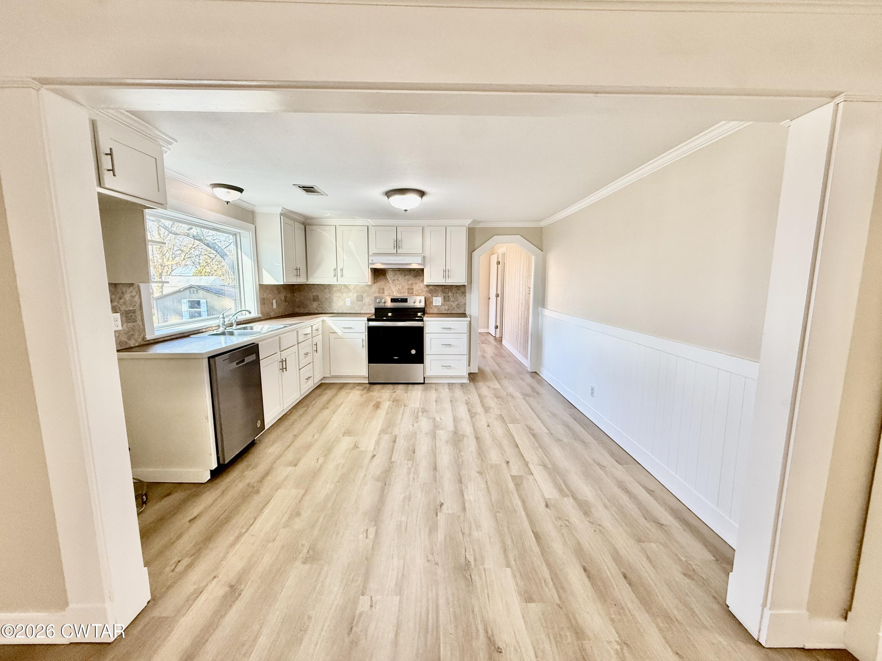 246 Thomas Street Dyer, TN 38330 - Photo 10 of 63 Kitchen