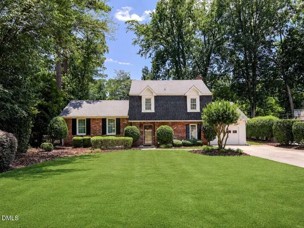$895,000 | 516 Blakewood Drive, Raleigh, NC 27609