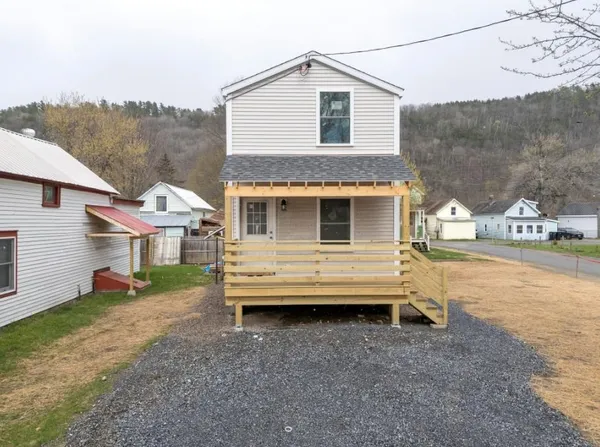 $229,000 | 15 National Street, Windsor, VT 05089