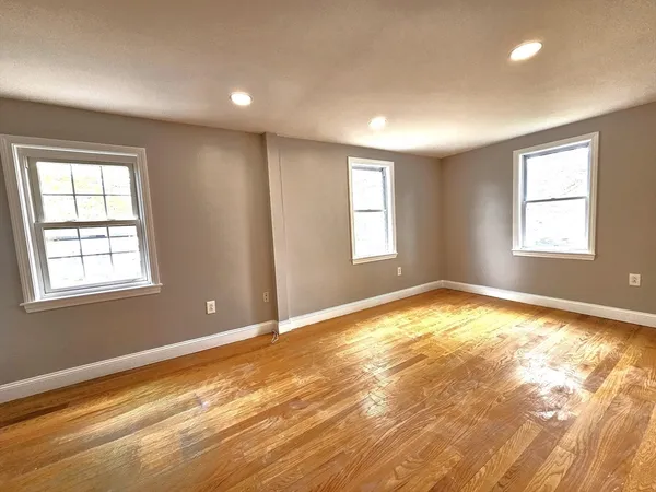 a view of empty room with window