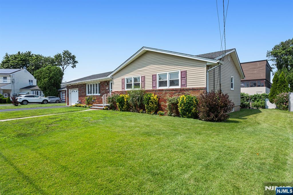 38 Parson Road Clifton, NJ 07012 - Photo 36 of 36 Gallery Image 36