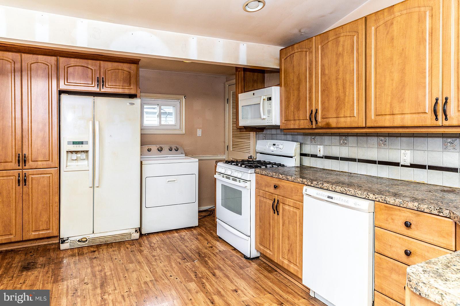 516 Estate Road Maple Shade, NJ 08052 - Photo 8 of 24
