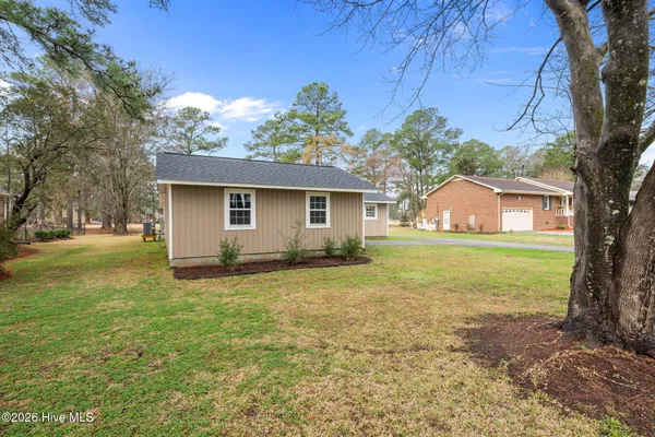 $299,900 | 707 Plantation Drive, New Bern, NC 28562