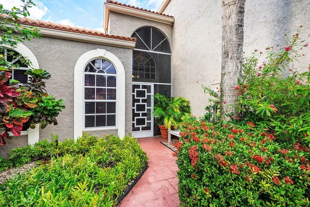 $1,100,000 | 7155 Via Palomar, Boca Raton, FL 33433