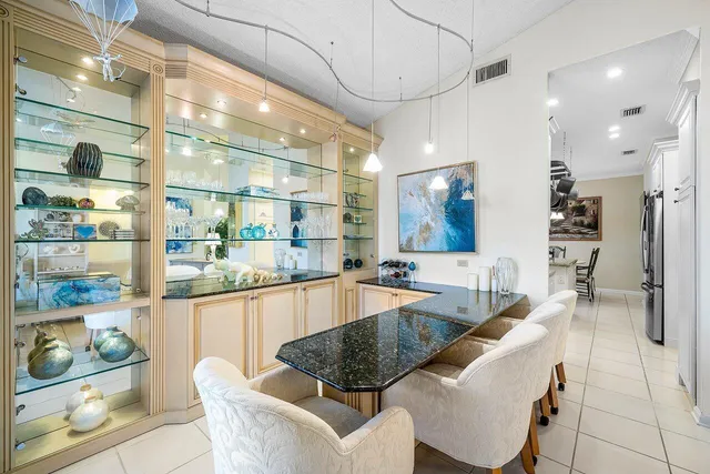 $1,100,000 | 7155 Via Palomar, Boca Raton, FL 33433