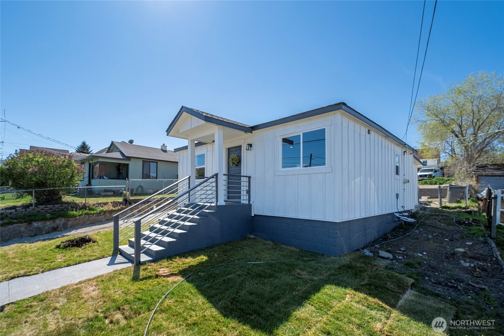 918 Cashmere Street Wenatchee, WA 98801 - Photo 5 of 25