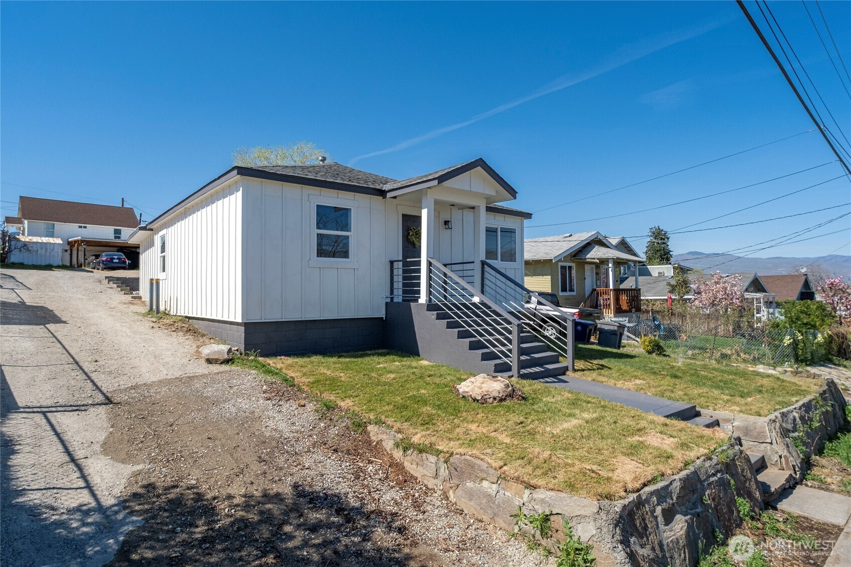 918 Cashmere Street Wenatchee, WA 98801 - Photo 6 of 25