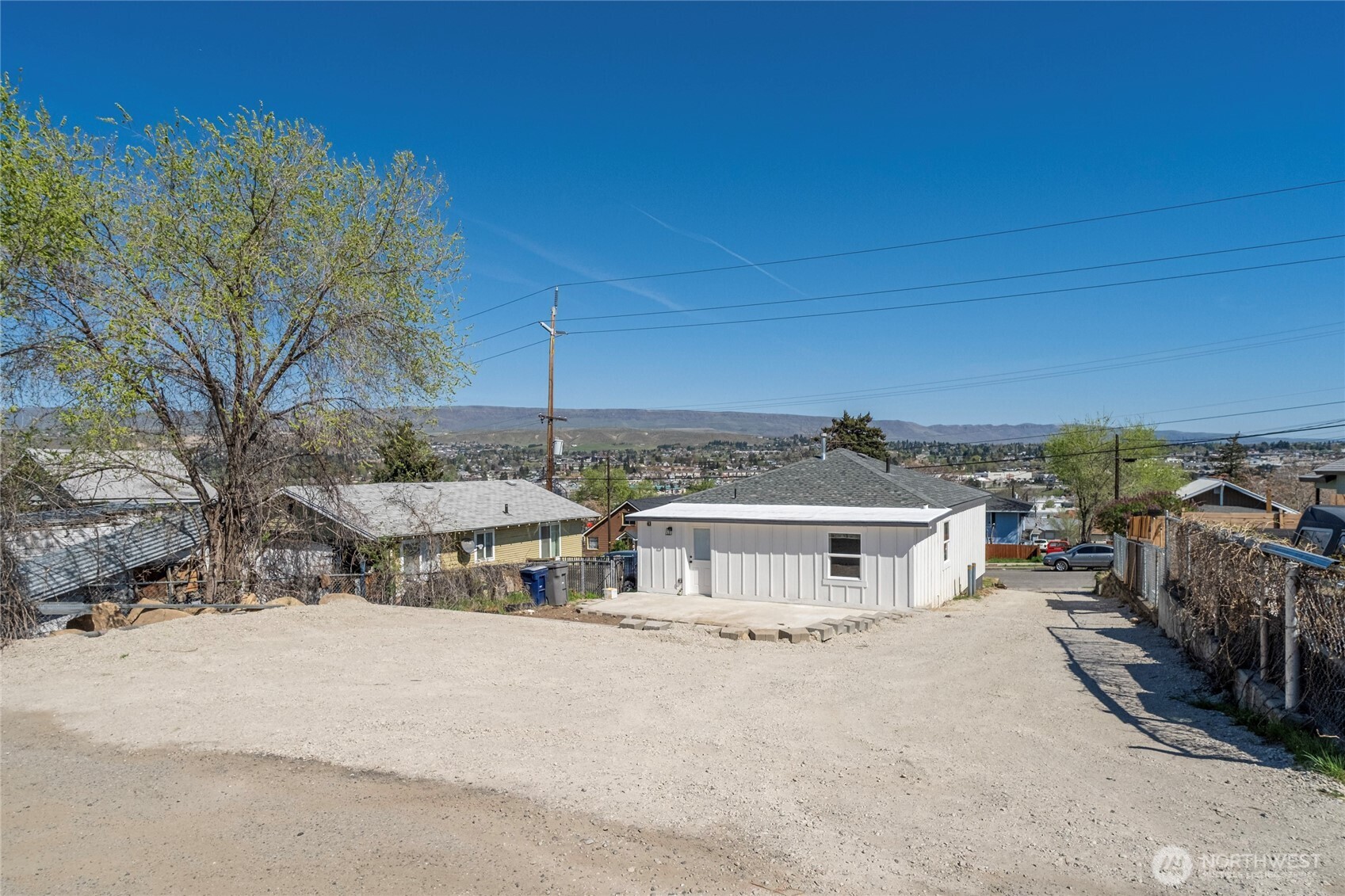 918 Cashmere Street Wenatchee, WA 98801 - Photo 7 of 25