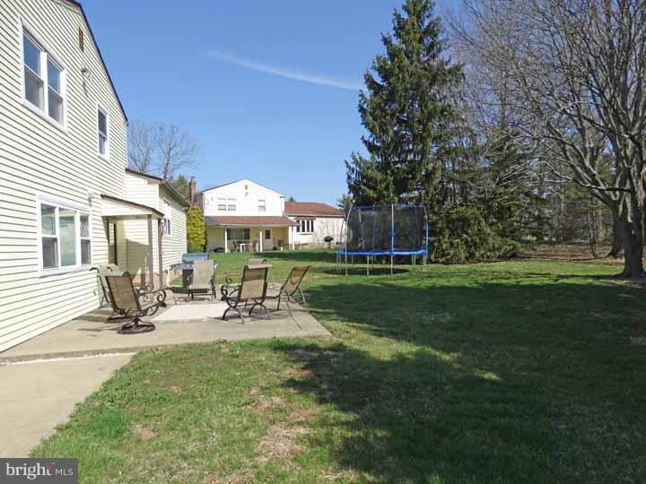 18 Sima Road Holland, PA 18966 - Photo 20 of 21 Exterior Back