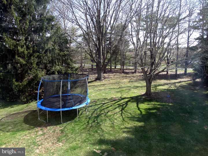 18 Sima Road Holland, PA 18966 - Photo 21 of 21 Exterior Back