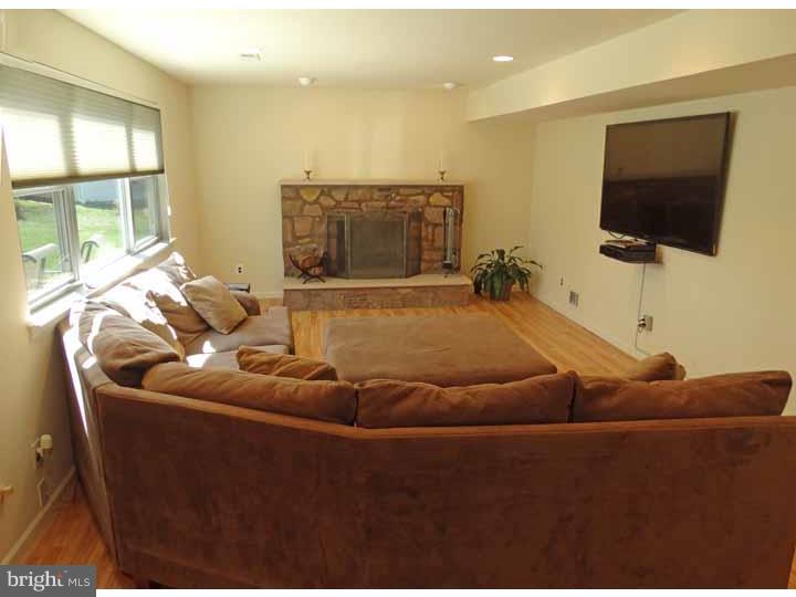 18 Sima Road Holland, PA 18966 - Photo 9 of 21 Family Room