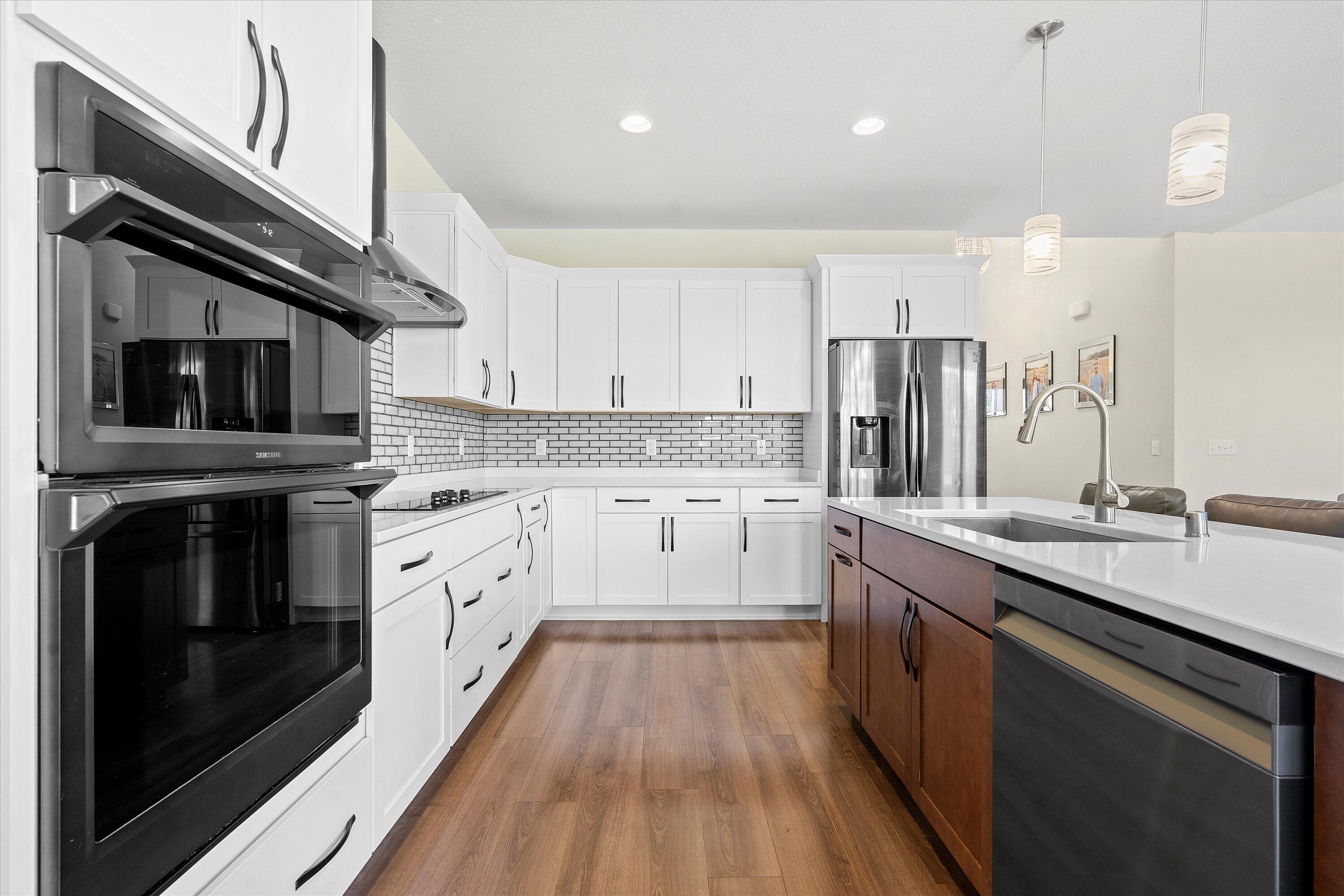 S86-w34804 Knoll Road Eagle, WI 53119 - Photo 11 of 50 Kitchen