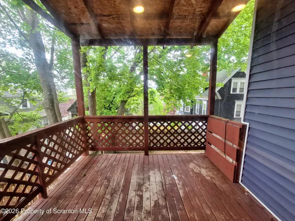 $1,500 | 29 Park Street, Carbondale, PA 18407