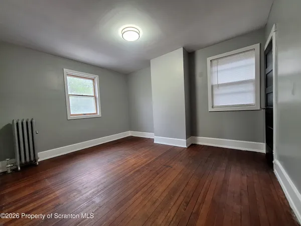 $1,500 | 29 Park Street, Carbondale, PA 18407