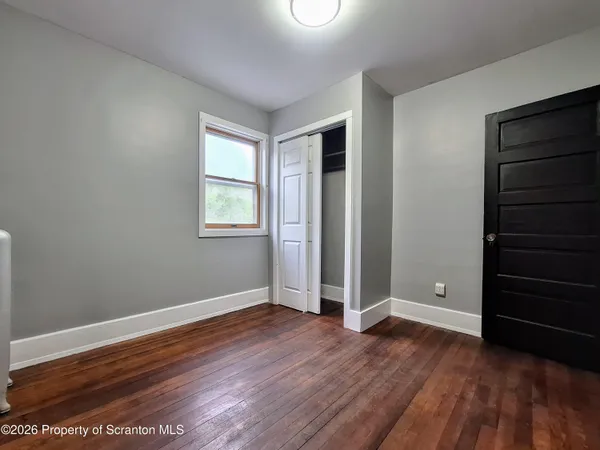 $1,500 | 29 Park Street, Carbondale, PA 18407