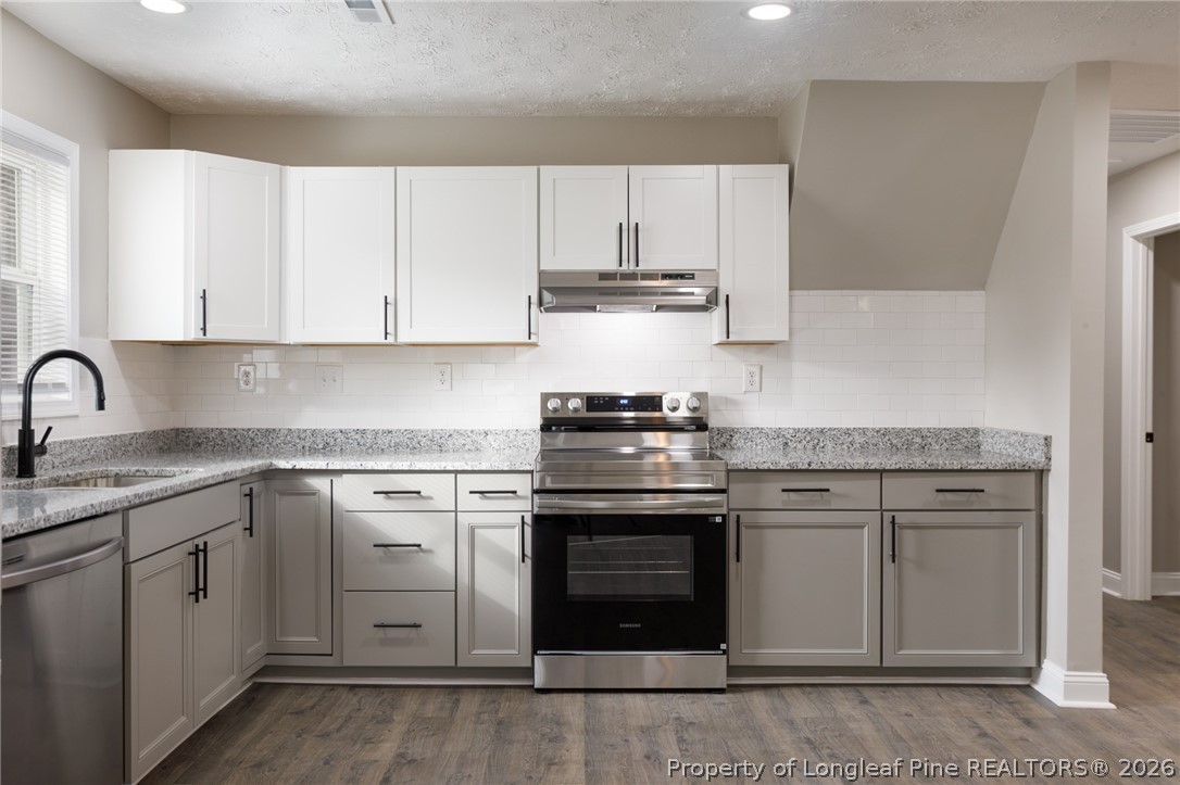 653 Lower River Road Broadway, NC 27505 - Photo 7 of 31