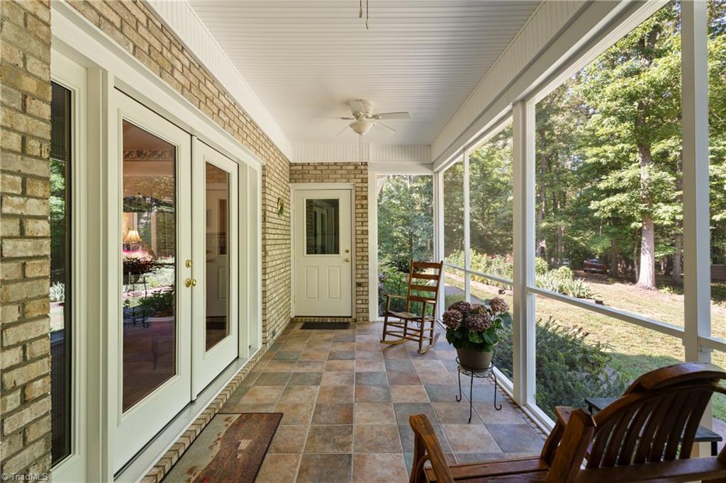 221 Redfield Road Mocksville, NC 27028 - Photo 2 of 37