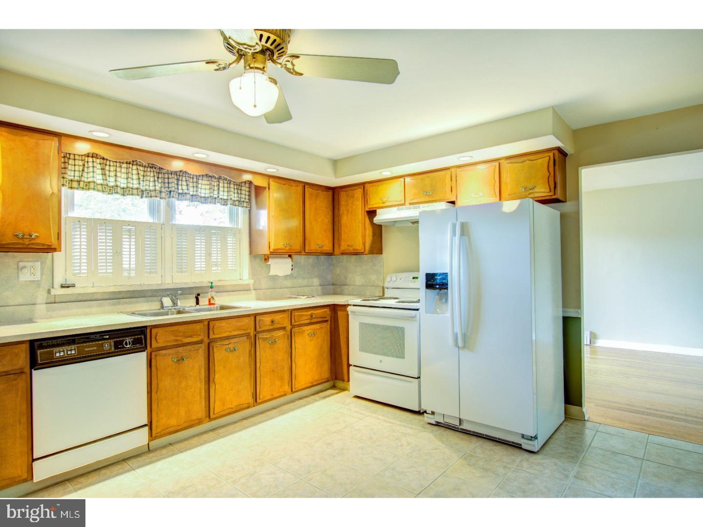 1015 Thornton Road Boothwyn, PA 19061 - Photo 10 of 25 Gallery Image 10