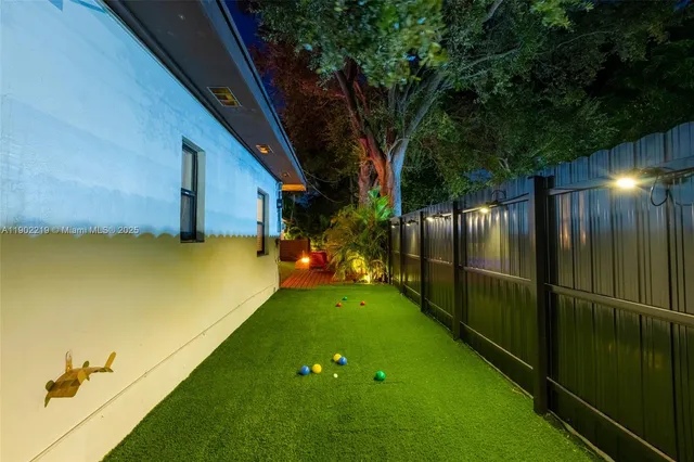 $7,500 | 710 Northeast 141st Street, North Miami, FL 33161