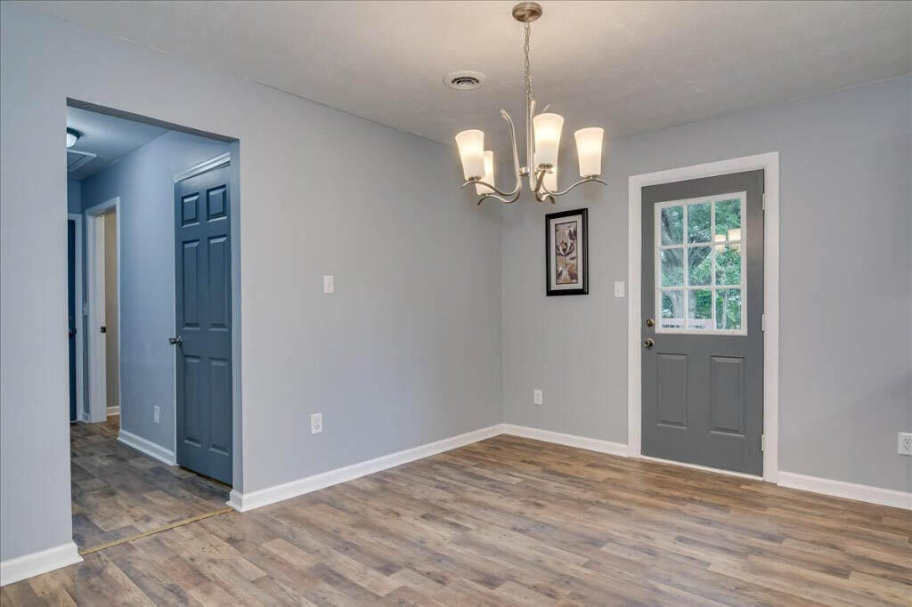 526 Berry Street Martinez, GA 30907 - Photo 5 of 16 4.2-dining