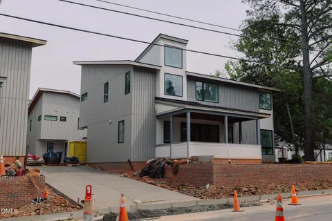 $1,395,000 | 1806 Oberlin Road, Unit 102, Raleigh, NC 27608