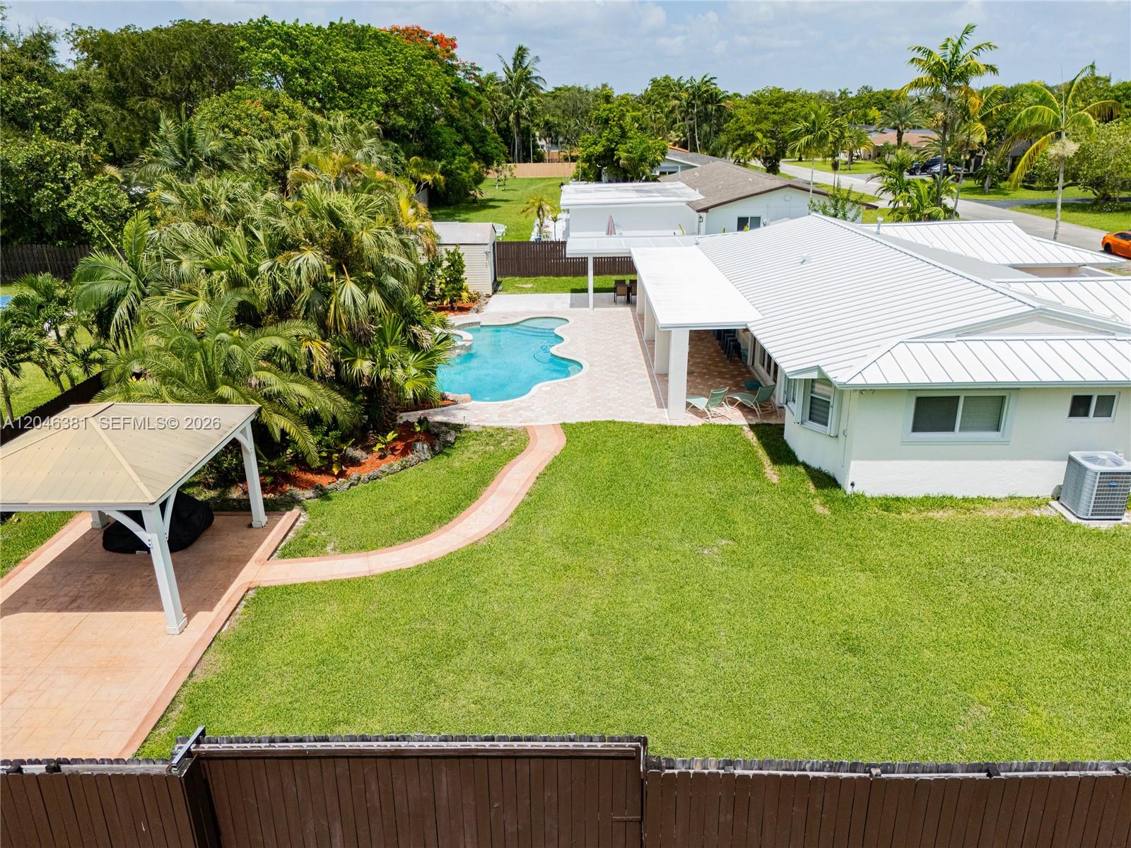 10442 Southwest 114th Street Miami, FL 33176 - Photo 6 of 48 East side
