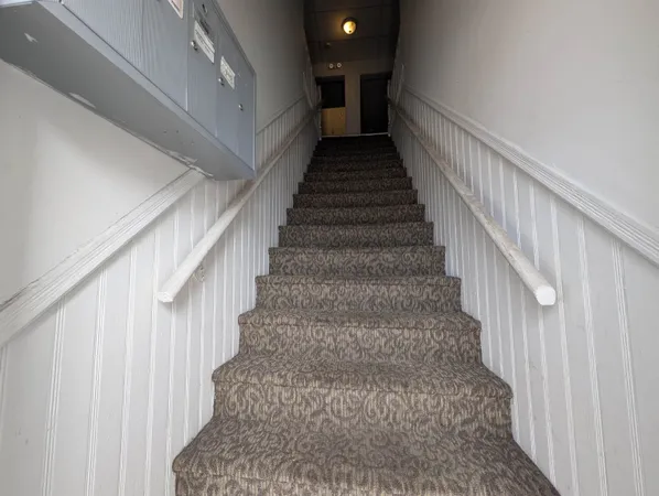 $1,995 | 19 East Concord Street, Unit B, Dover, NH 03820