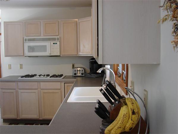 15 Normandy Road South Hadley, MA 01075 - Photo 4 of 29 Gallery Image 4