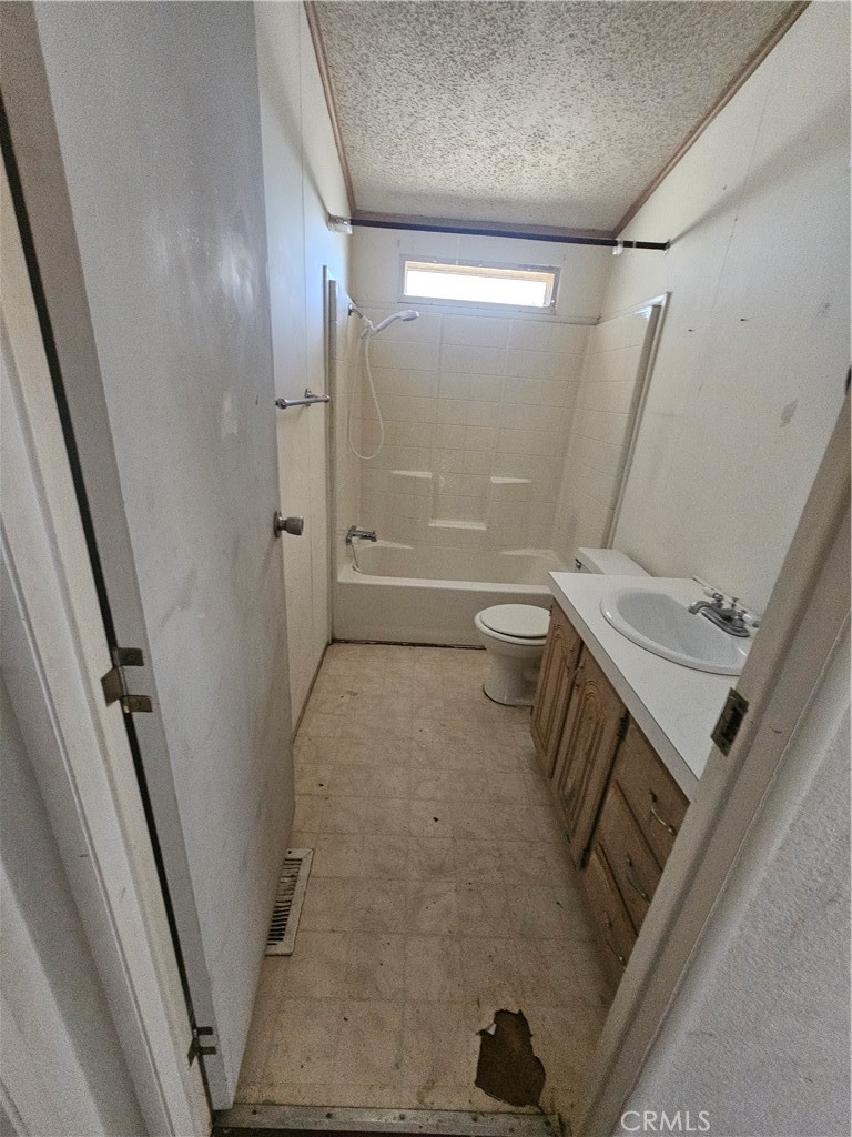278 Yucca Road Pinon Hills, CA 92372 - Photo 7 of 29